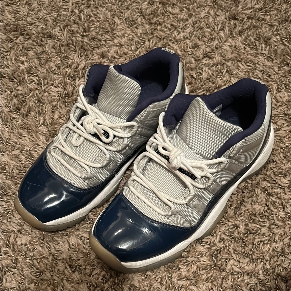 Jordan 11 Retro Low Georgetown (GS)